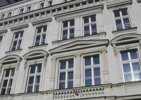 Prenájom kancelárie v historickej budove – Bratislava I, TOP