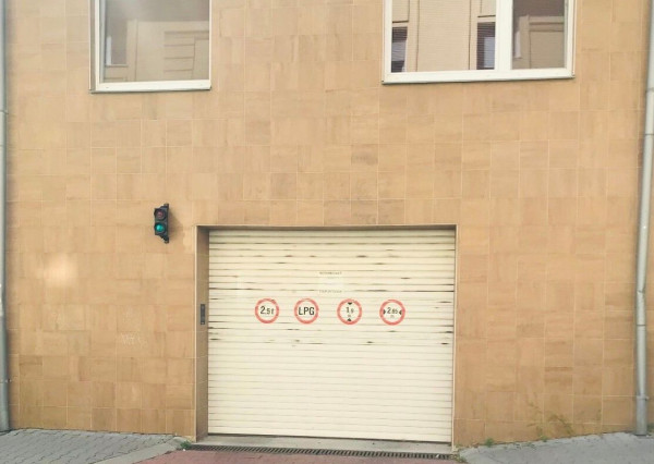 Na predaj garážové státie - Bratislava I