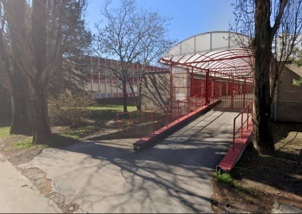 Na prenájom suchá a udržiavaná garáž (18 m²) v uzavretom garážovom komplexe, BA II TOP