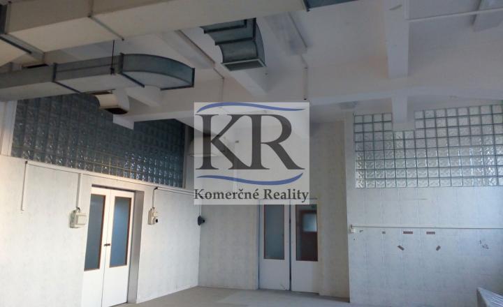 335 m2 - Sklad na PRENÁJOM, Nové Mesto n. Váhom - fotografia 4