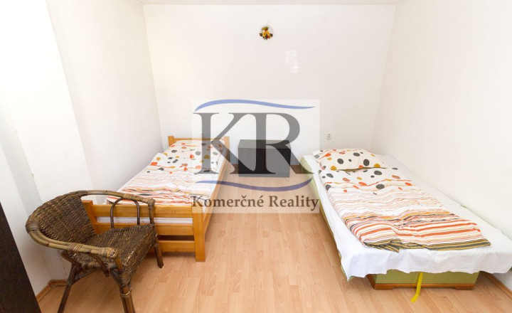 Ubytovanie pre pracujúcich / robotníkov, 90m2, 150,-EUR/osoba/mesačne vrátane en., Suchá nad Parnou - fotografia 10