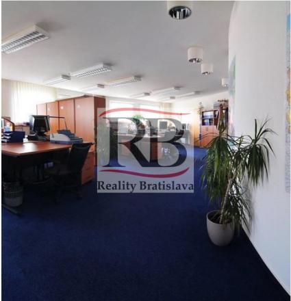 Kancelárie vysokého štandardu so strategickou polohou, 101 m2 - fotografia 6