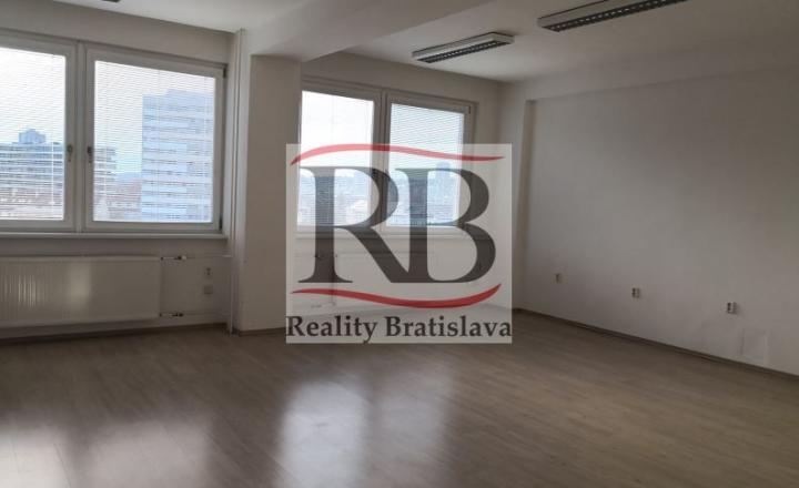 Uzavretý kancelársky celok v blízkosti trhoviska Miletičova, 244 m2 alebo 484 m2 - fotografia 2