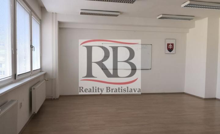 Uzavretý kancelársky celok v blízkosti trhoviska Miletičova, 244 m2 alebo 484 m2 - fotografia 7