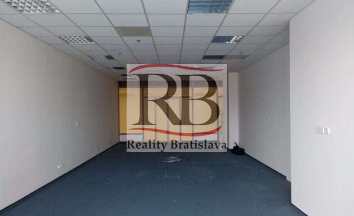 Obchodno-kancelársky priestor, 89 m2 - fotografia 1