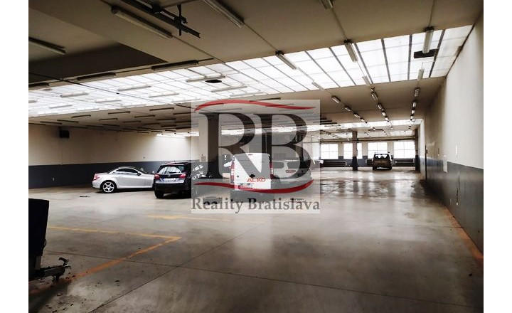 Výrobno - skladový priestor na prenájom, Trenčianska - Ružinov