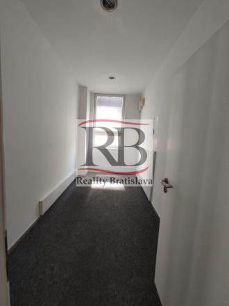 Priestor na Kalinčiakovej ulici v budove SITNO v tesnej blízkosti TOWER 5 a štadióna Tehelné pole, Bratislava III - fotografia 3