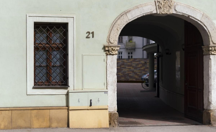 Priestor na prízemí, s vlastným vstupom 79,15m2 v centre na Panenskej ulici - Staré Mesto - fotografia 8