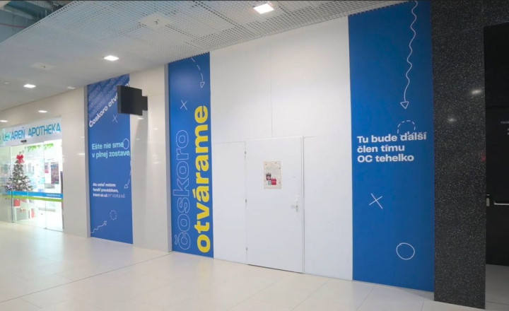 Atraktívny obchodný priestor v nákupnom centre, 100 m², Bajkalská