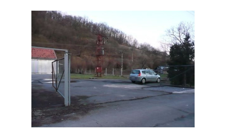 Prevádzkovo-výrobný priestor v obci Drážovce - fotografia 3