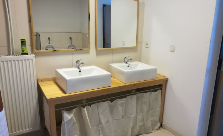 2 samostatne skolaudované budovy, Trnava - fotografia 1