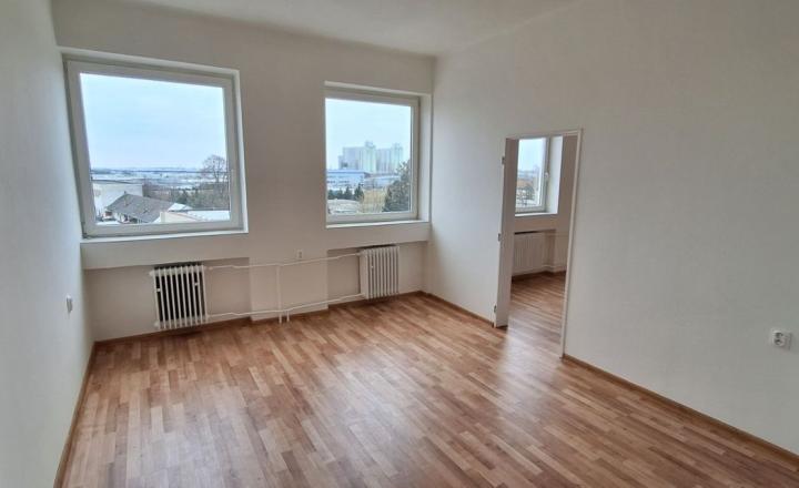 Kancelárske priestory v blízkosti centra mesta Galanta