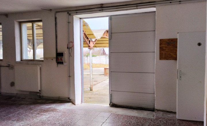 Samostatný oplotený objekt 2100 m2 Devínska Nová Ves - fotografia 10