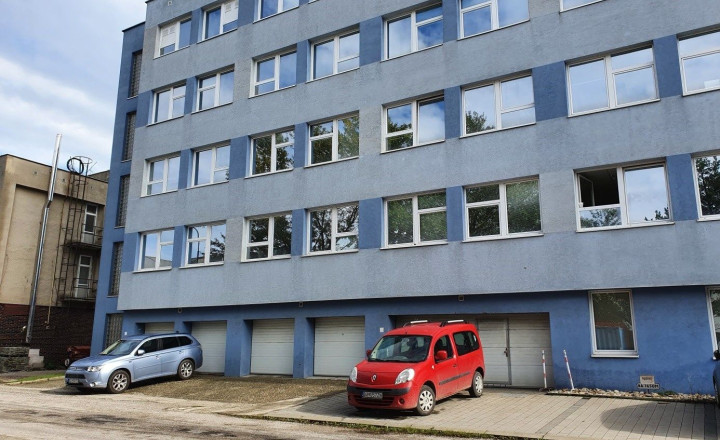 Prenájom kancelárskych a prevádzkových priestorov s parkovaním po kompletnej rekonštrukcii - fotografia 8