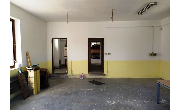 Výrobno-skladový objekt s administratívou na predaj - fotografia 17