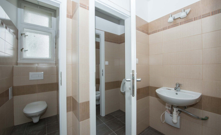 Kancelárske priestory na Námestí SNP, v blízkosti Kamenného Námestia, 80m2 TOP - fotografia 3