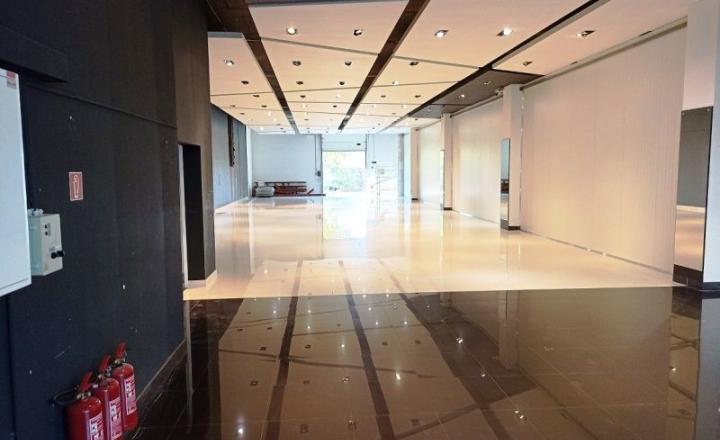 Obchodný priestor 375m² v Golden City na prenájom