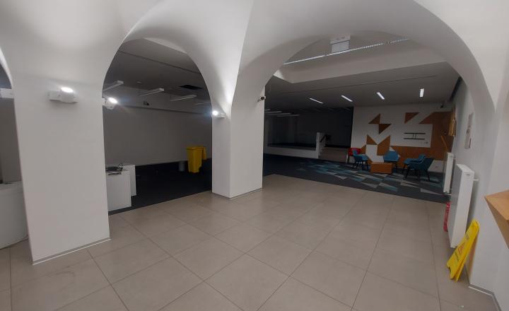 Lukratívny 250-350m2 obchodný priestor na Obchodnej ulici, BAI  - fotografia 10