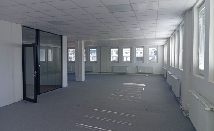 Zrekonštruované administratívne priestory ,Trenčín, Zámostie