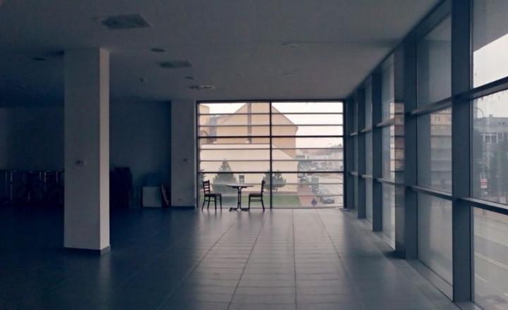 Obchodné priestory na prenájom - Centrum, Trenčín - fotografia 5