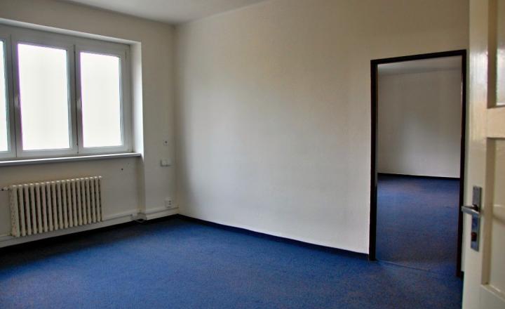 Na prenájom kancelárske priestory v budove na Sihoti ,Trenčín - fotografia 1
