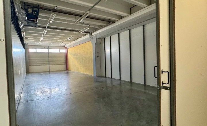 Na prenájom sklady, kancelárie, Showroom - predajňa, 100m2, Bratislava III TOP - fotografia 1