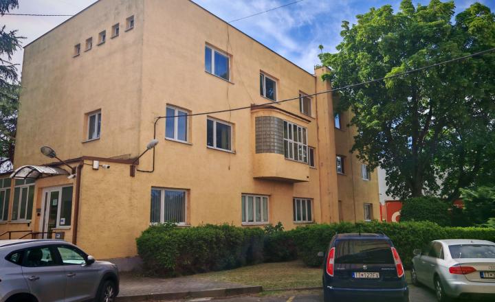 Na prenájom kancelárske priestory - 40m2 + 20m2 + parkovanie, Bratislavská ulica, Trnava - fotografia 4