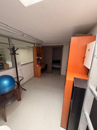 Na predaj nadštandardné administratívno-skladové priestory vo Svätom Jure vrátane pozemku 2086 m2 - fotografia 23