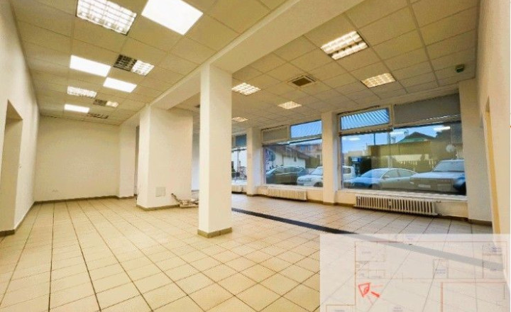 OBCHODNÝ PRIESTOR ORIENTOVANÝ DO ULICE – TRNÁVKA – KAŠMÍRSKA - fotografia 1