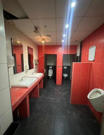 Na prenájom reprezentatívny obchodný priestor s výmerou 445 m2, Bratislava I TOP - fotografia 14