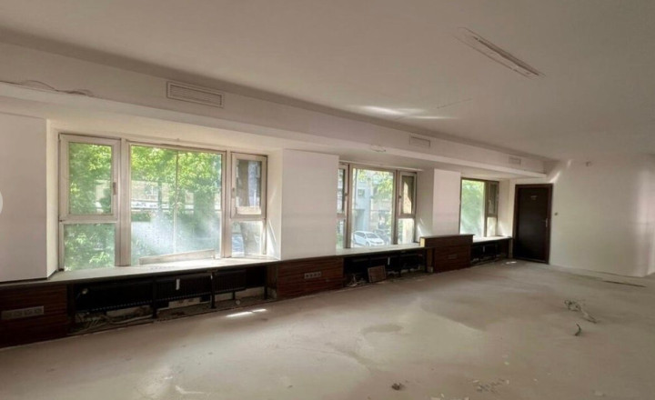 Na predaj reprezentatívny obchodný priestor s výmerou 445 m2, Bratislava I TOP - fotografia 6