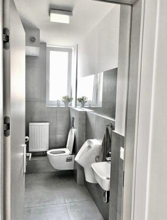 22 m2 kancelária s parkovaním na prenájom - Trenčín - fotografia 2