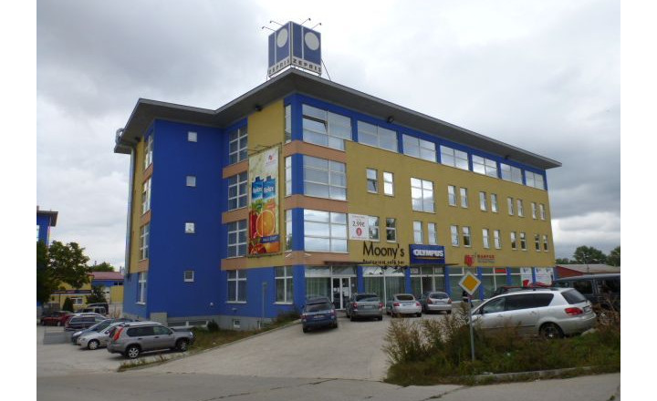 54m2 kancelársky priestor, Slovnaftská - fotografia 1