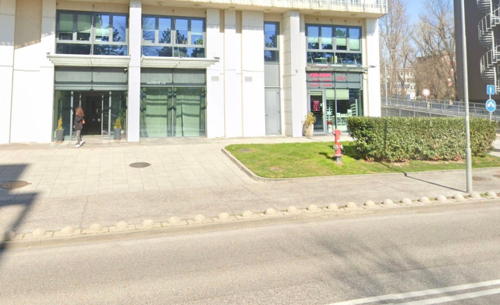 Na predaj priestranný obchodný priestor s výmerou 135,52 m2 v modernom projekte Eden Park