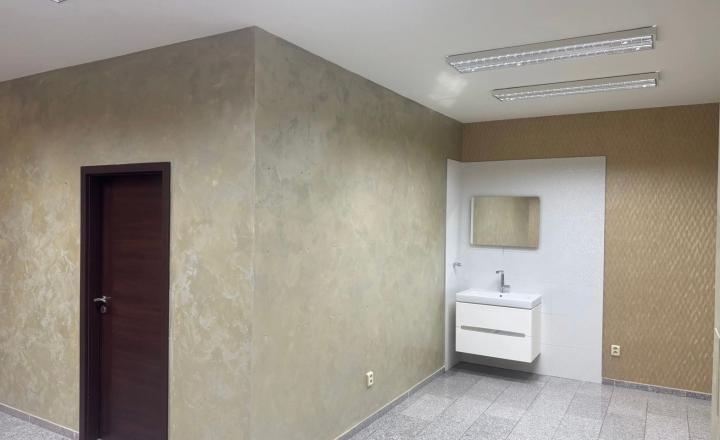 Na predaj priestranný obchodný priestor s výmerou 135,52 m2 v modernom projekte Eden Park - fotografia 13