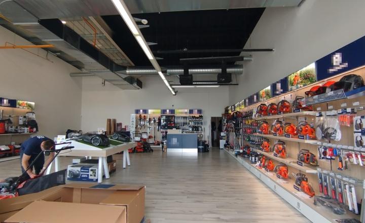 Obchodné priestory 130 m², Trenčín, obchodné centrum - fotografia 1