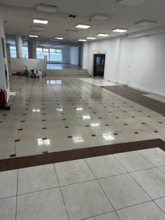 Predaj komerčného priestoru – Mickiewiczova14, Bratislava I - fotografia 1
