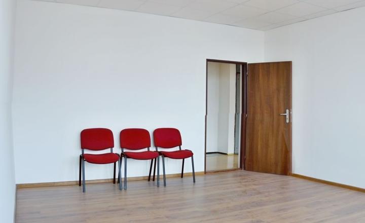 Administratívne priestory, Trenčín - fotografia 1