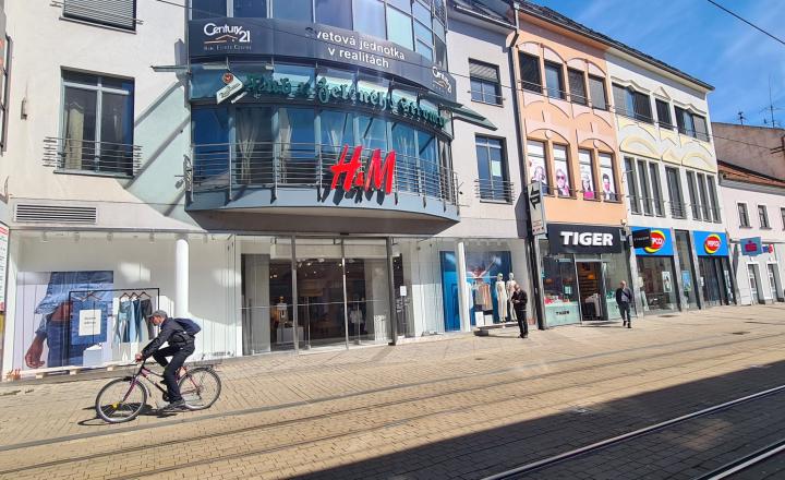 Obchodný priestor v pasáži 23,07m2 - predajňa, showroom, klientske centrum, Obchodná, BAI - fotografia 7