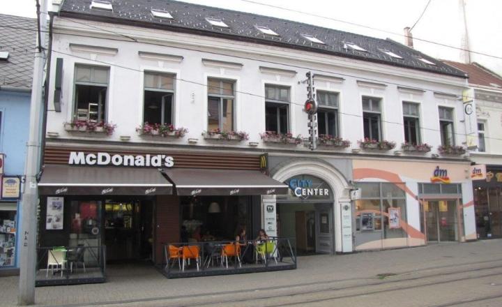 Obchodné priestory v pasáži na Obchodnej ulici, BA1 vhodné na predajňu, showroom, klientske centrum - fotografia 6