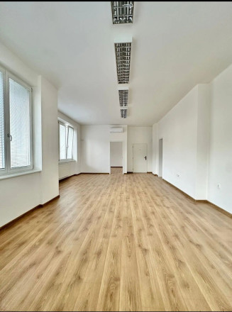 Administratívne priestory na prenájom, 60 m2, Trenčín –  pri OC MAX