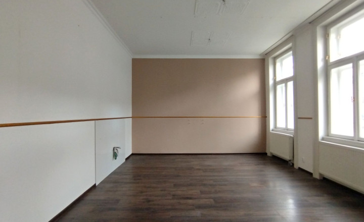35 m2 - Obchodné priestory na prenájom, Trenčín-centrum - fotografia 1