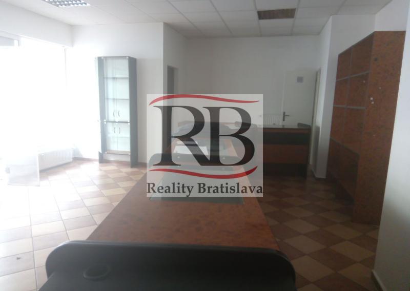 Obchodný priestor na prenájom, Krížna - Bratislava I