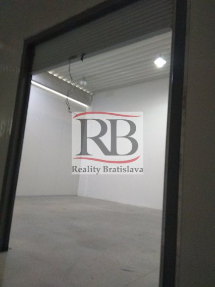 Na prenájom skladový priestor na Starej Vajnorskej v BAIII, 70m2