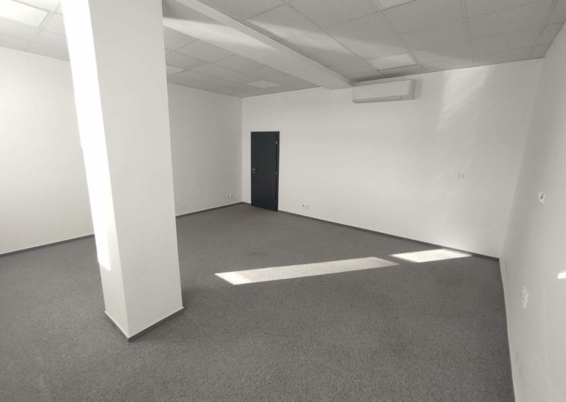 Kancelárske a skladové priestory na Vajnorskej ulici na prenájom, Bratislava III TOP