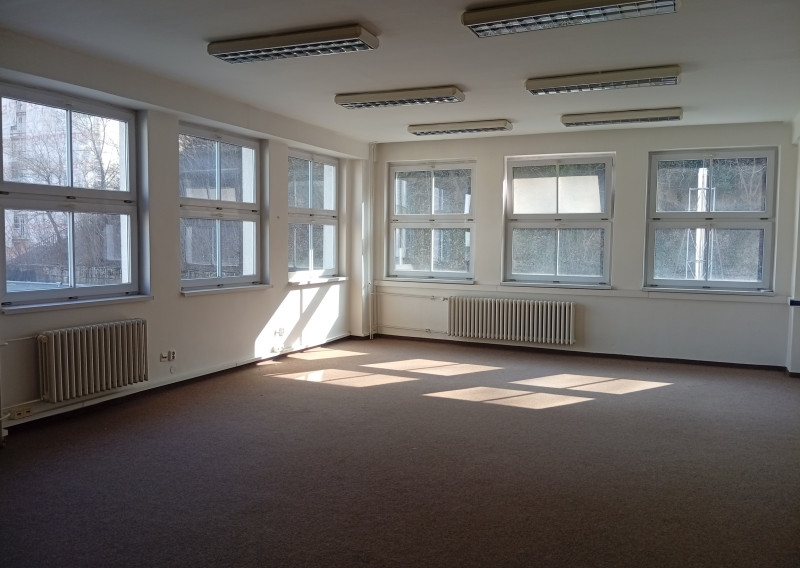 46m2 Administratívne priestory na PRENÁJOM, Trenčín-širšie centrum