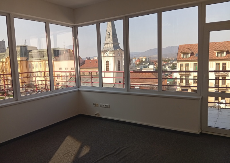 Na prenájom klimatizované administratívne priestory v Trenčíne