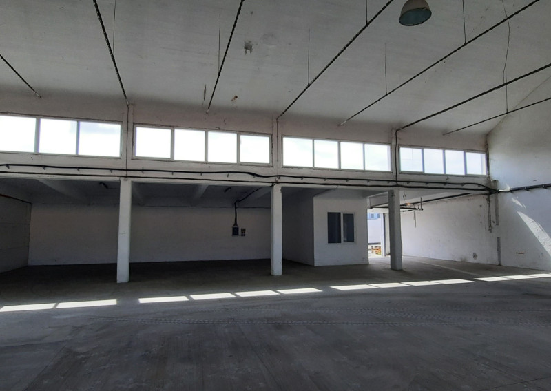 Na prenájom skladový priestor vo veľkosti 441m2