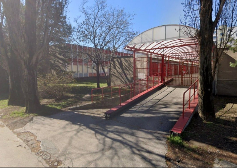 Na prenájom suchá a udržiavaná garáž (18 m²) v uzavretom garážovom komplexe, BA II TOP